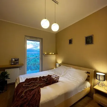 10th Floor With Panoramic View *