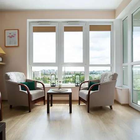 10th Floor With Panoramic View *
